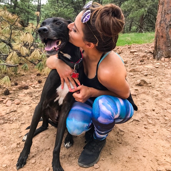 Meet your Posher, Cassie - Picture 2 of 3